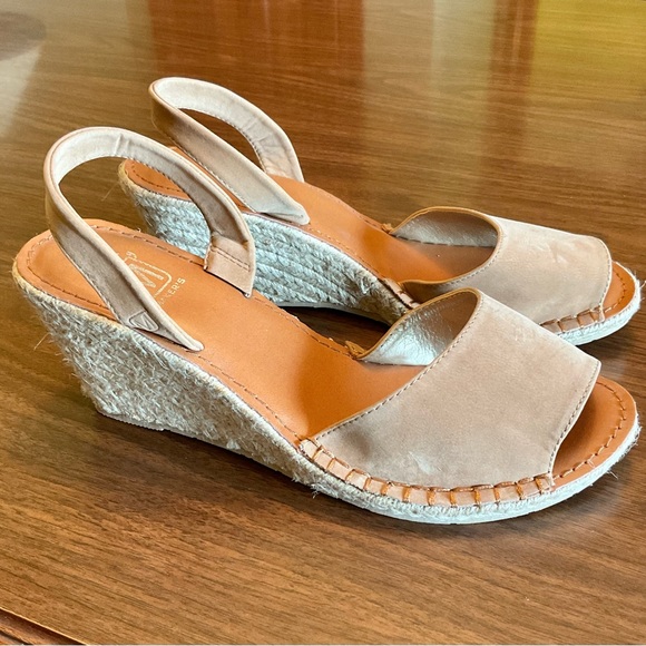 NWOT Women’s size 10 suede and rope wedge sandals. 3” rope wedge.  never worn - Picture 1 of 8